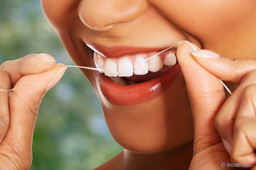 Você conhece os diferentes tipos de fio dental? Saiba como escolher o mais adequado para o seu caso 